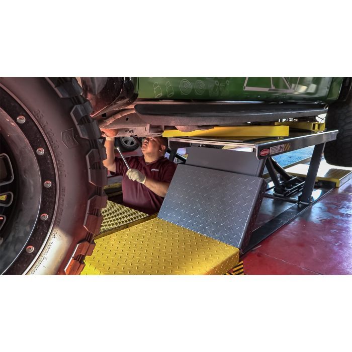 BendPak P-9000LT 9,000-lb. Capacity / Low-Rise Lift / Open-Center / Pit-Style