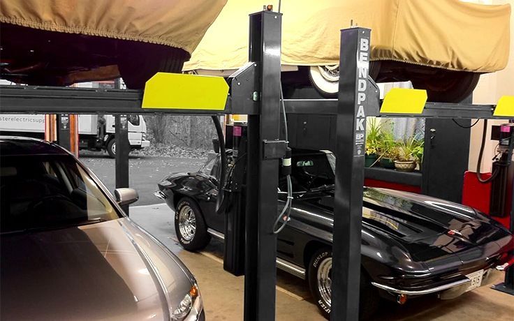 BENDPAK HD-9XL 9,000-LB. CAPACITY / ALI CERTIFIED FOUR-POST LIFT / STANDARD WIDTH / EXTENDED LENGTH