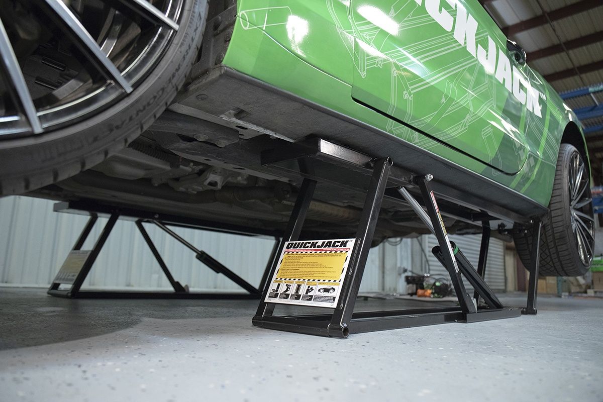 QUICKJACK BL-3500SLX 3,500 LB. CAPACITY PORTABLE CAR LIFT