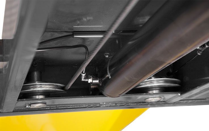 BENDPAK HD-9SW 9,000-LB. CAPACITY SUPER WIDE CAR LIFT